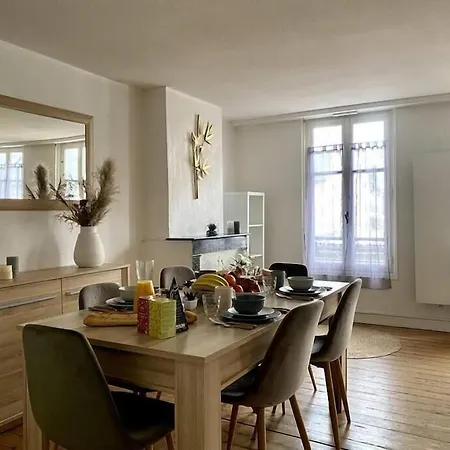 Break By Melrose Bayeux