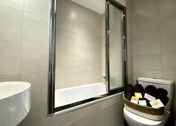 Break By Melrose * Bayeux